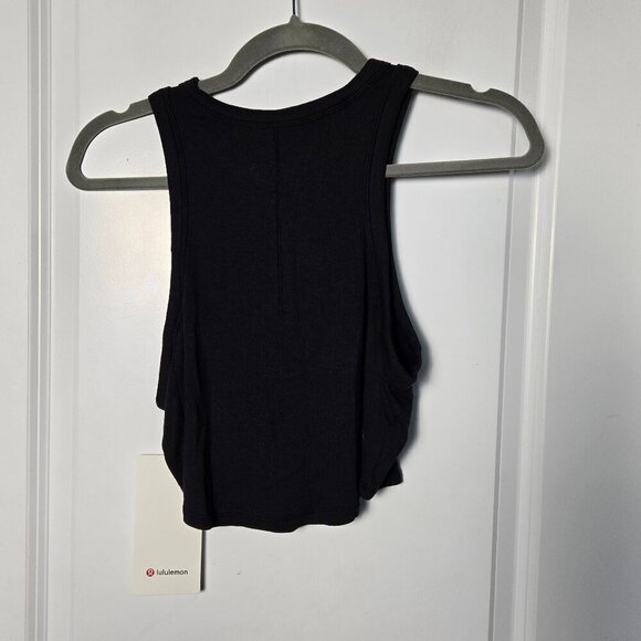 NWT Lululemon Hold Tight Cropped Tank Top - 8 Black - Picture 4 of 7